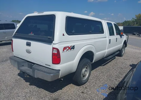 2012 Ford F-250 Xl из США, поврежденный, VIN 1FT7W2B65CEA43976